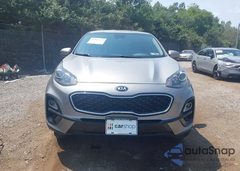 2022 Kia Sportage Lx z USA, uszkodzony, nr VIN KNDPMCACXN7975049